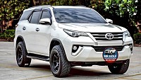 Hire a taxi to Pak Chong with a reliable driver.
